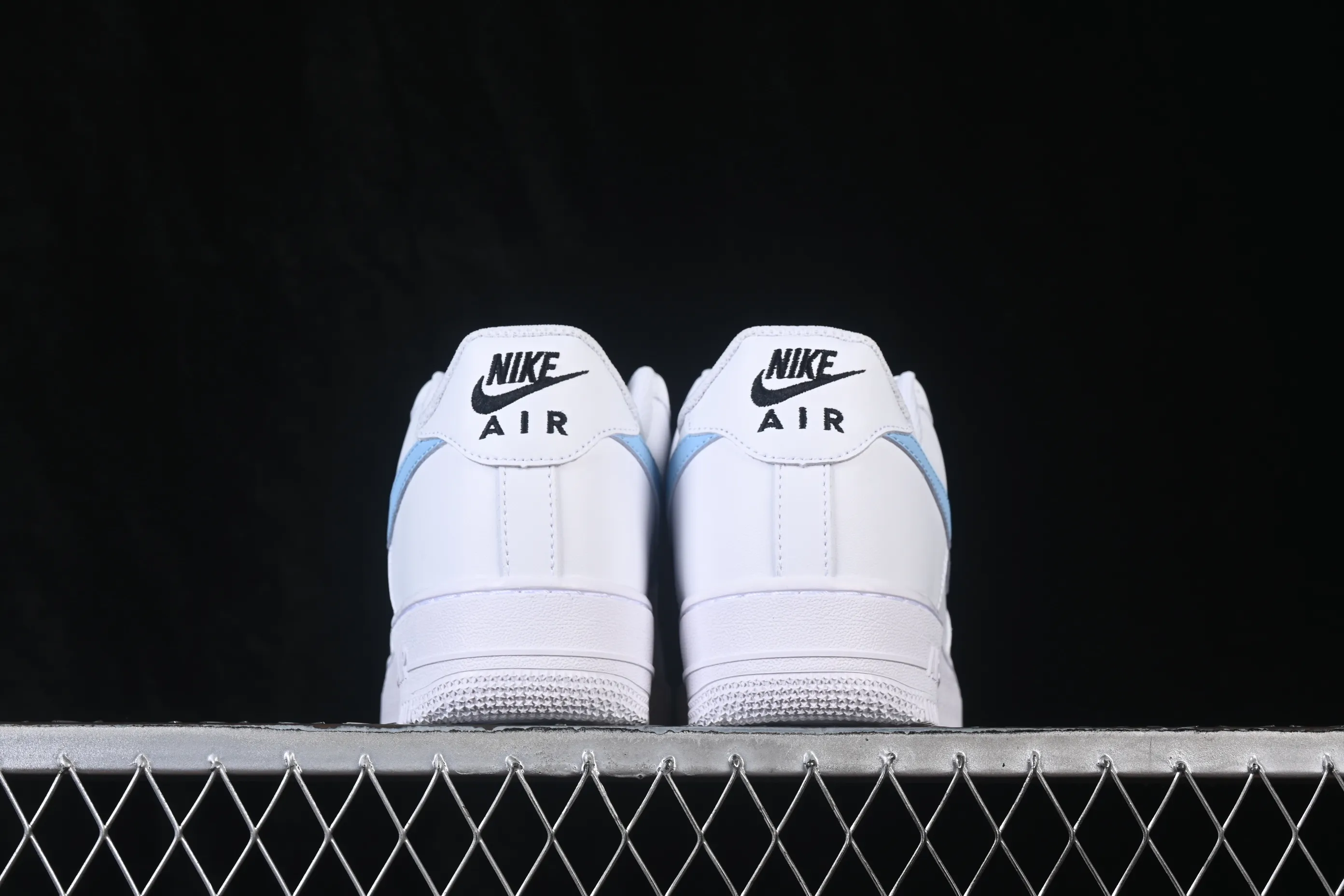 All categories Nk Air Force 1 Air Force series Nk Air Force 1 Low Air Force low-top Nike Air Force 1'07 Low white blue small hook Air Force 1 low-top casual sneakers ZH0316-121